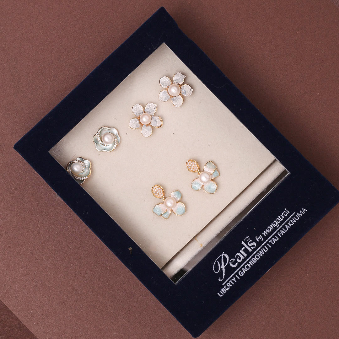 Blossom Pearl Stud Earrings Set