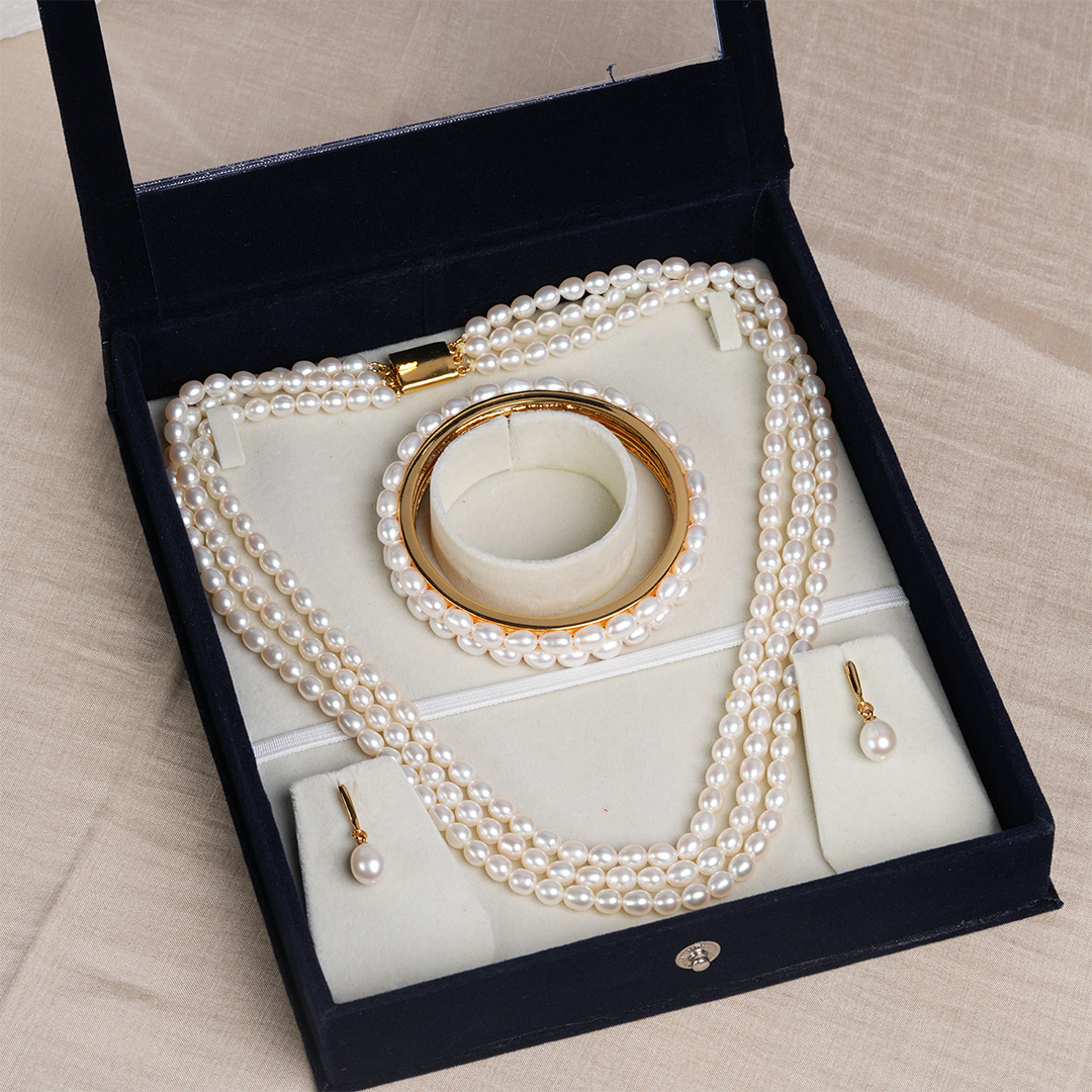 Elegant Freshwater Pearl Necklace, Bangles & Earrings Set