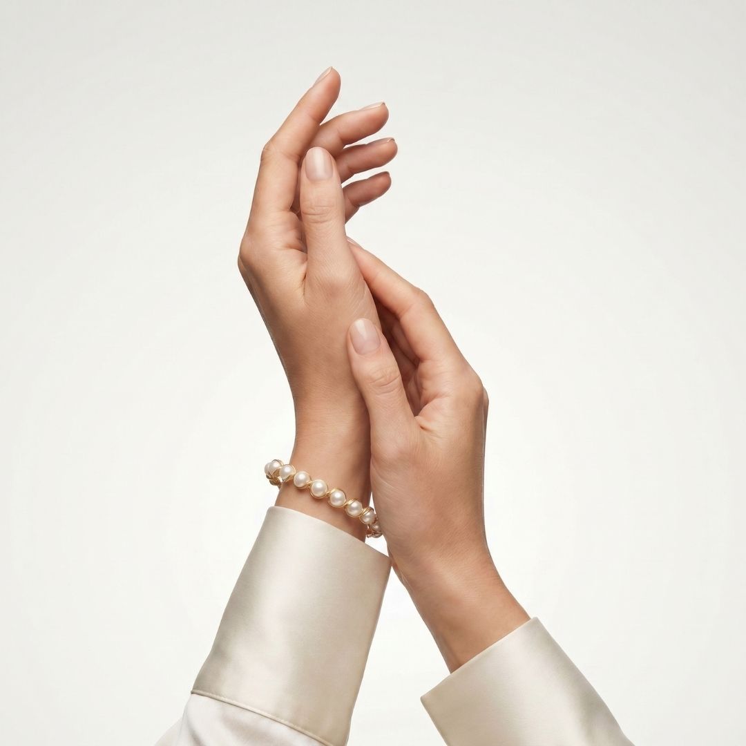 Lustrous Eight Freshwater Pearl Gold-Finish Bracelet