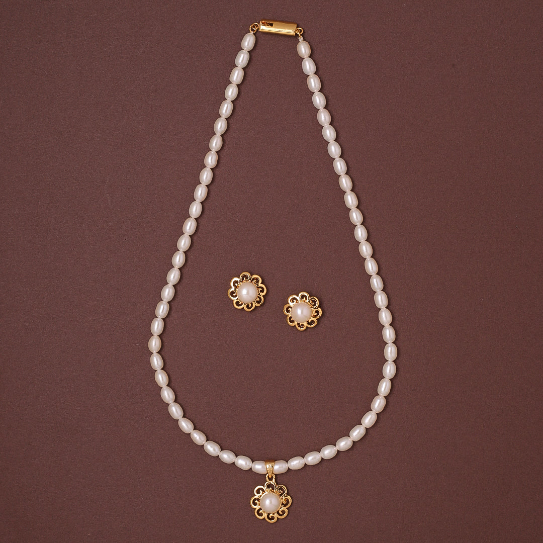 Oval Elegance Freshwater Oval Shape Pearl Set