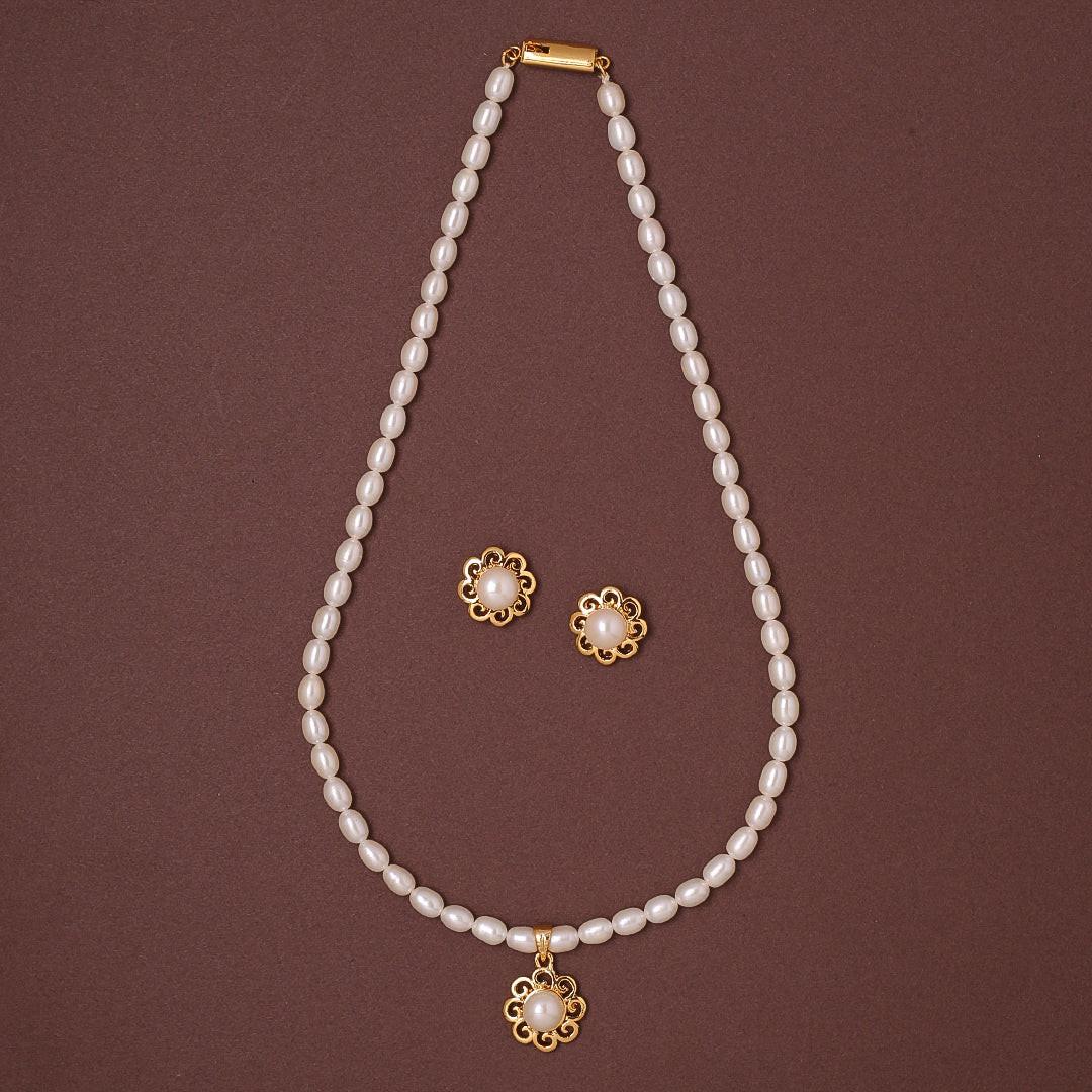 Oval Elegance Freshwater Oval Shape Pearl Set