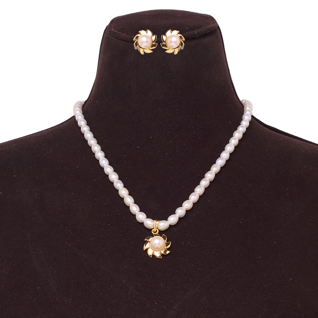 Freshwater Oval Shape Pearl flower Radiance Set