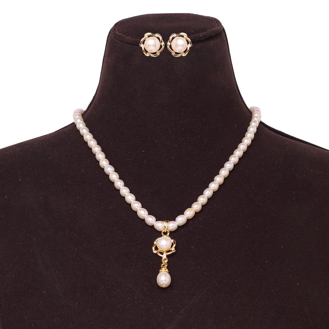 Freshwater Oval Shape Classic White Pearl Set