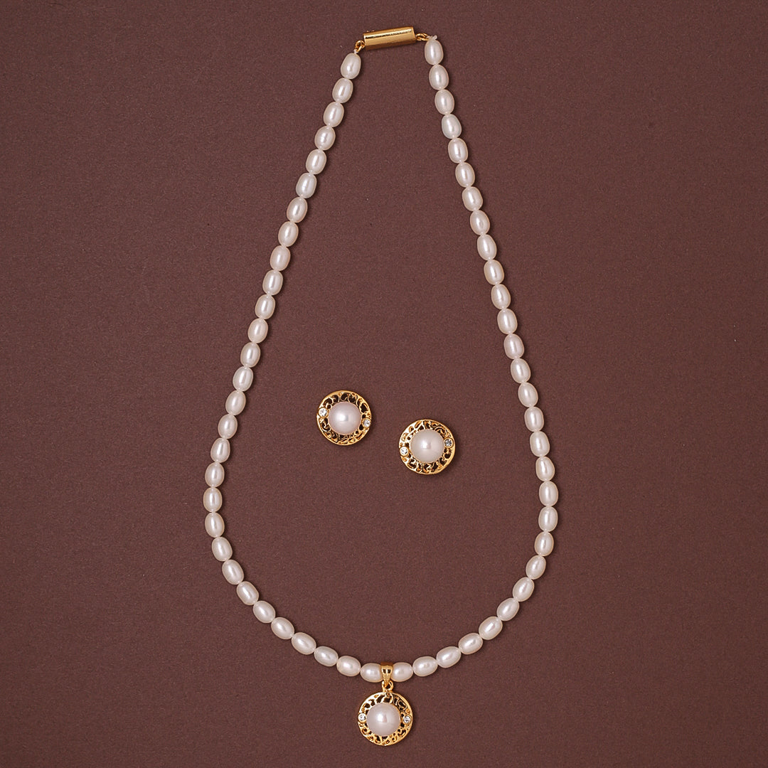 Freshwater Oval Shape Celeste Glow Pearl & Stone Set