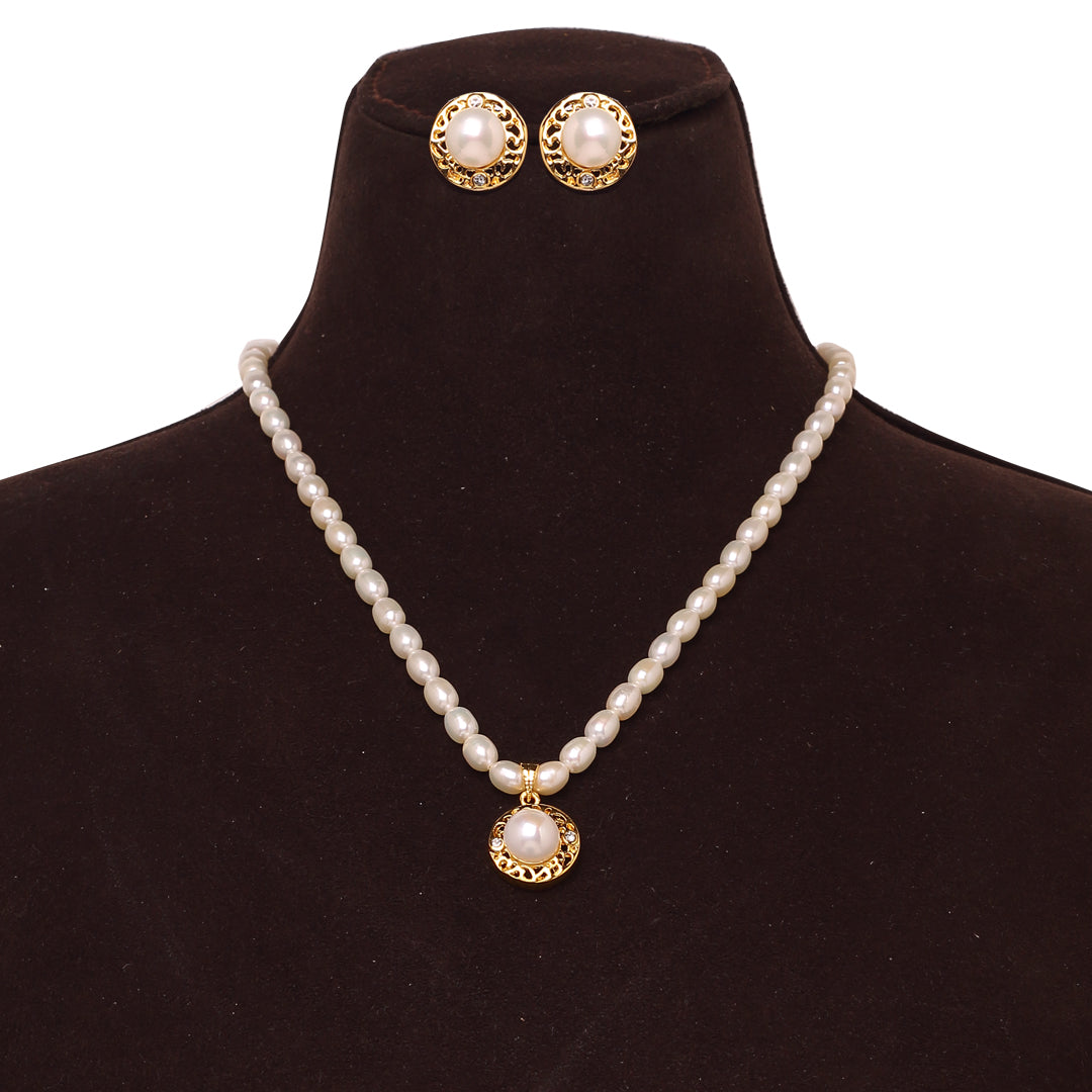 Freshwater Oval Shape Celeste Glow Pearl & Stone Set
