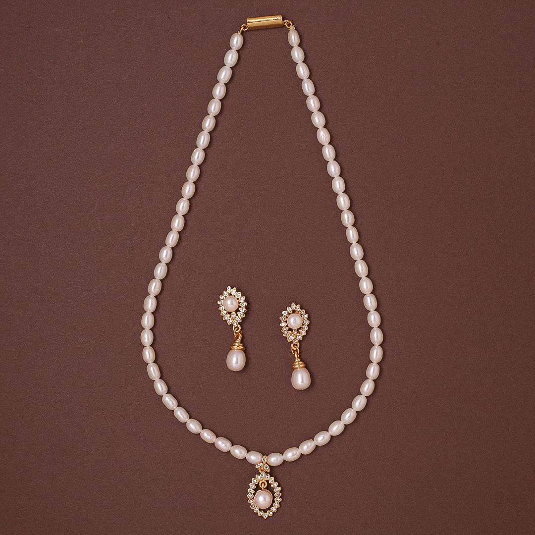 Freshwater Oval Shape Pearl Charm Stone-Studded Necklace Set