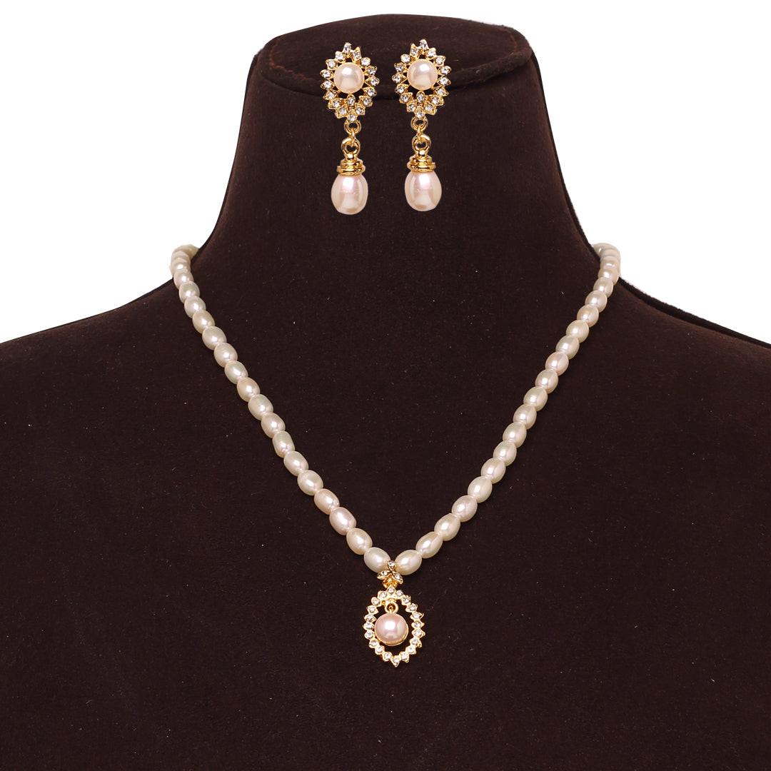 Freshwater Oval Shape Pearl Charm Stone-Studded Necklace Set