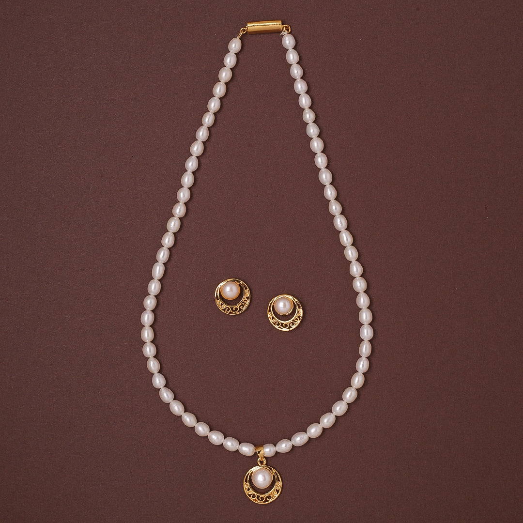 Freshwater Oval Shape Pearl Golden Bloom Pearl Set