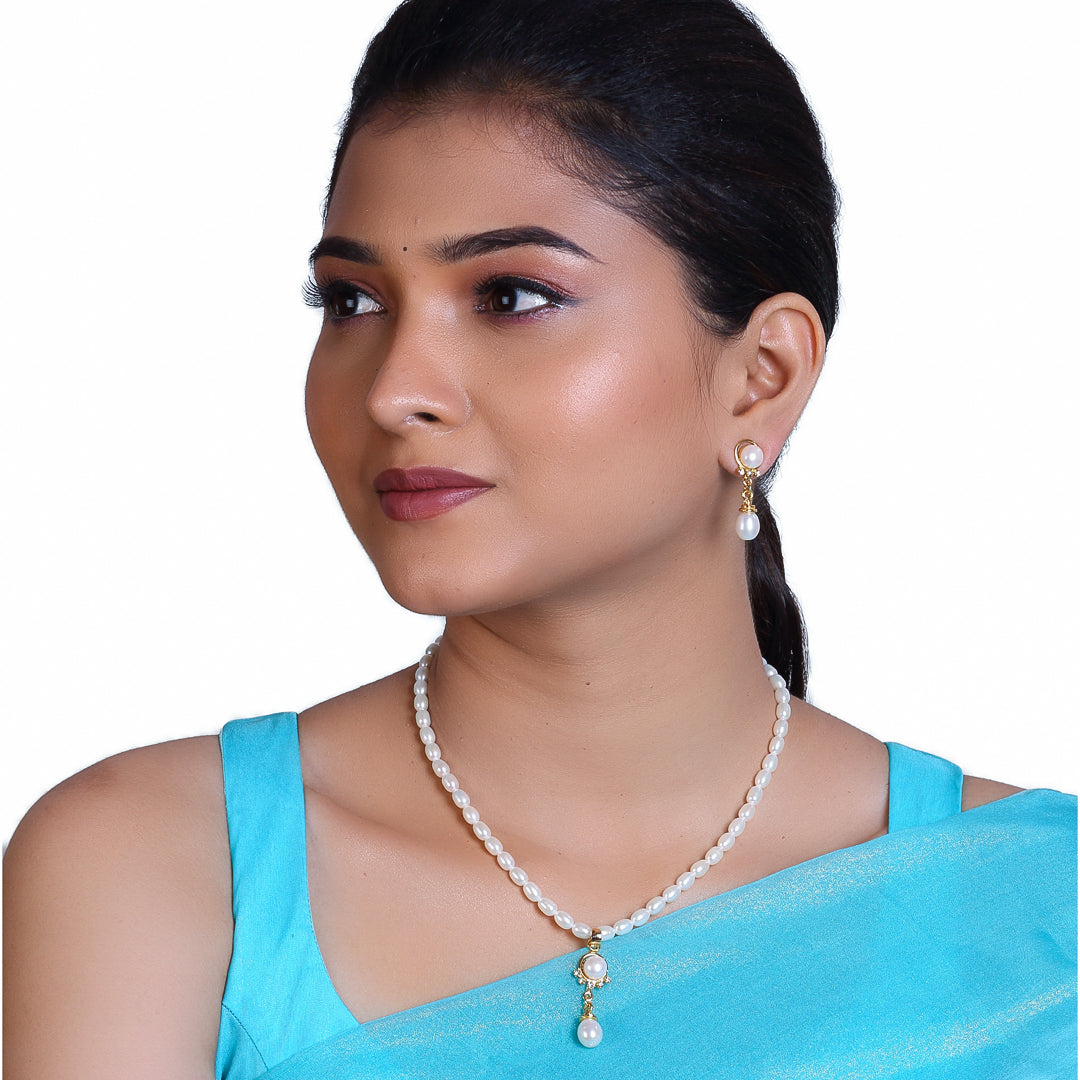 Freshwater Oval Shape Pearl Stone Studded Necklace & Earrings Set