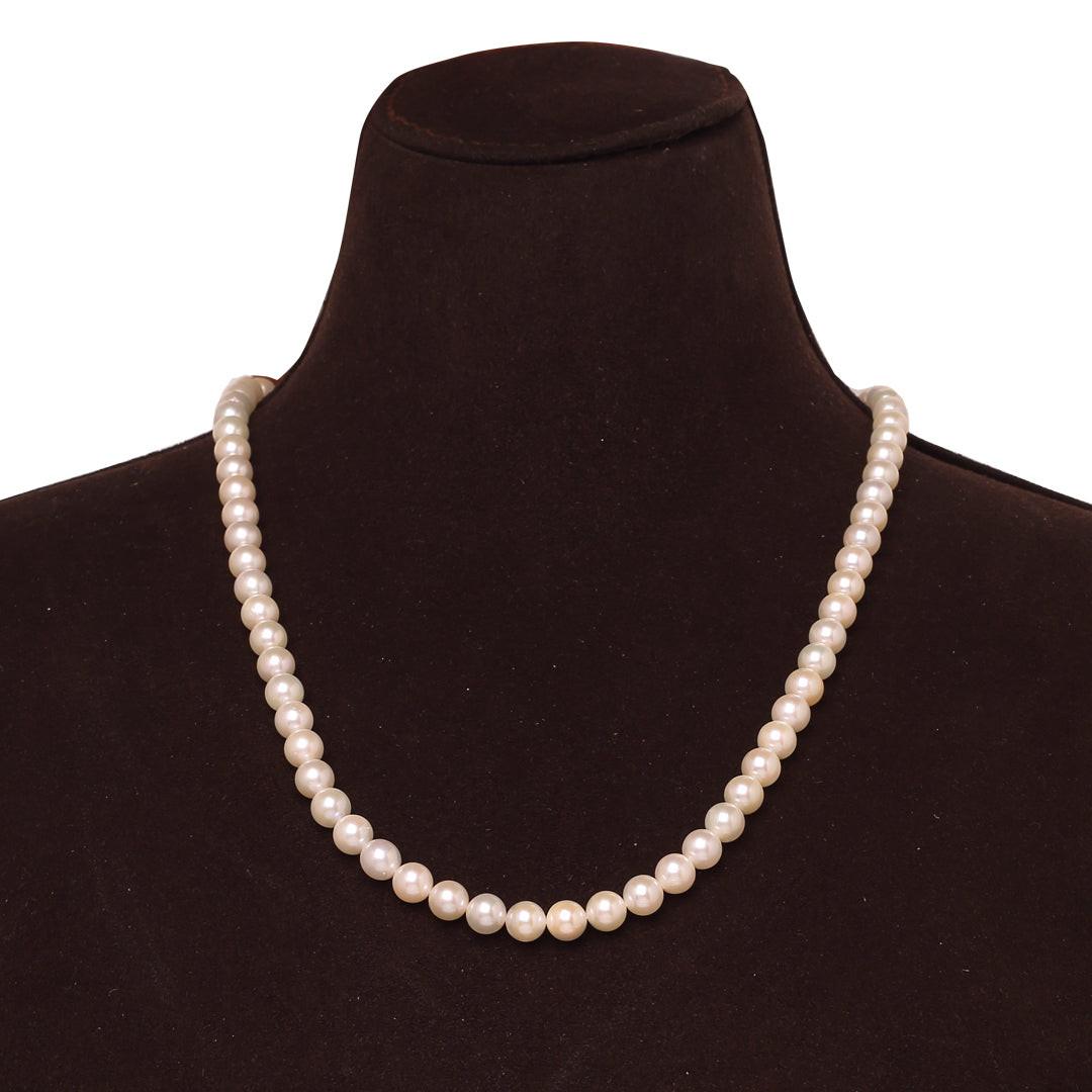 Round White Japanese Akoya Pearl Necklace, 6.5–7.0mm, AA Quality
