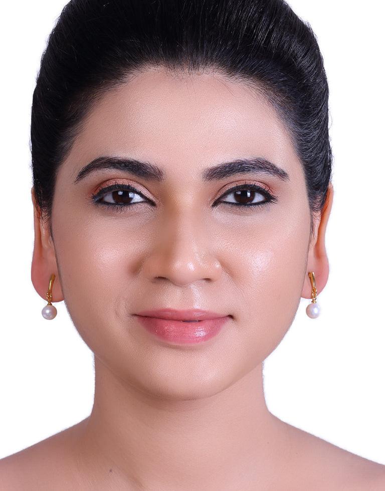 Artistic White Freshwater Round Pearl Hook Earring