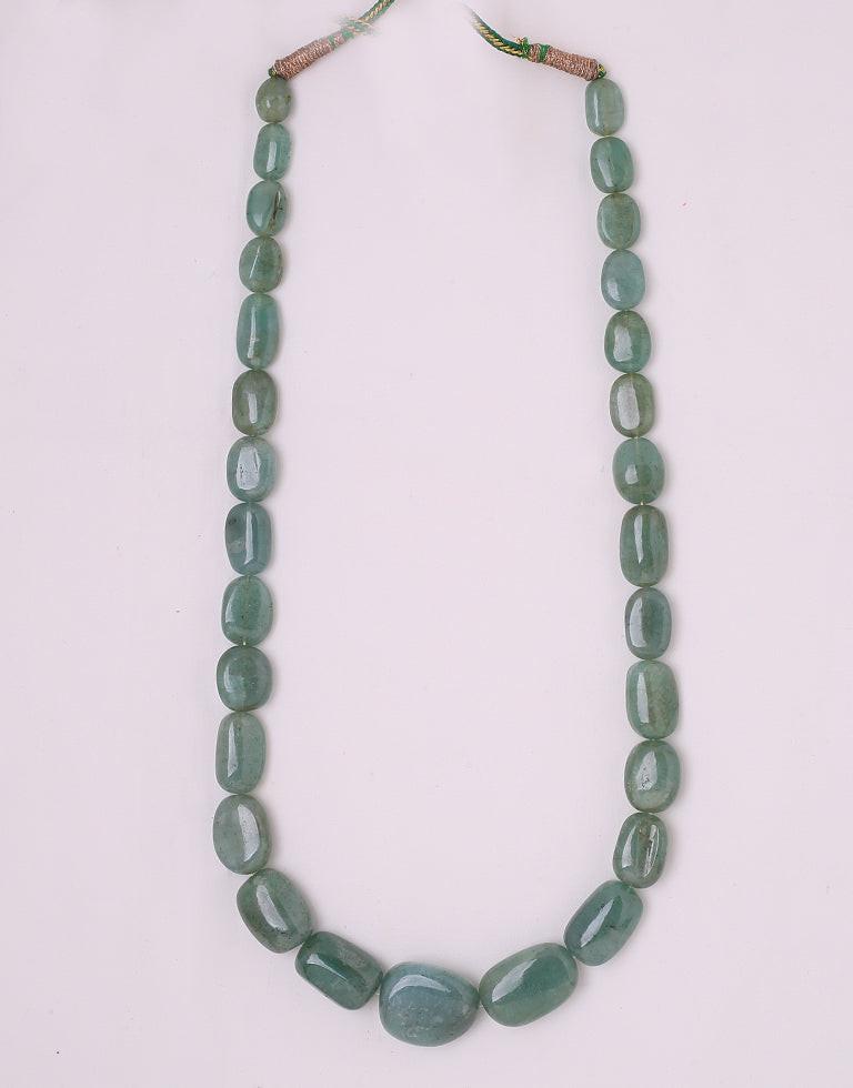 Natural Color Oval Shape Emerald Beads Necklace