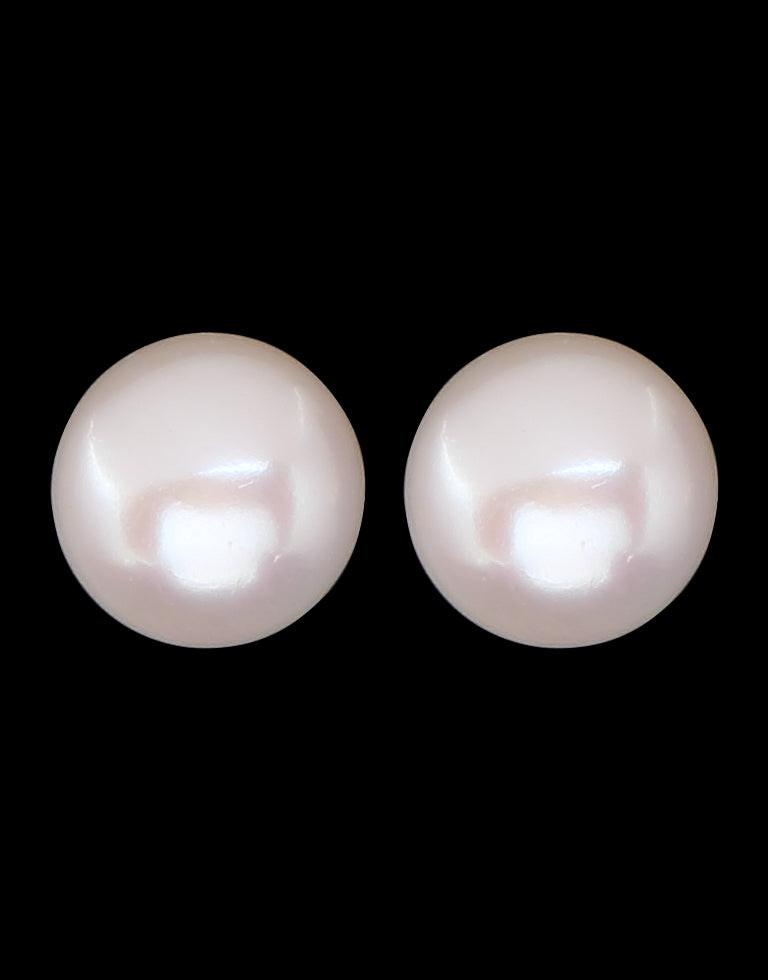 White Freshwater Pearl Stud Earring