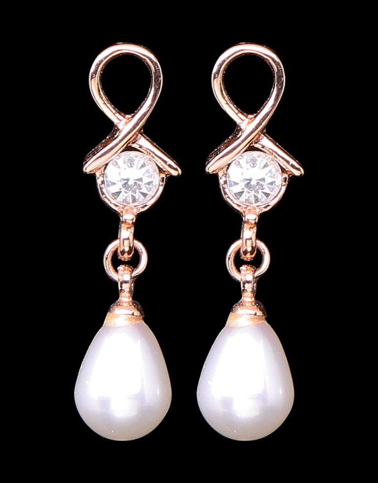 Beautiful Freshwater Pearl With Semi Precious Stone Fancy Stud Earrings