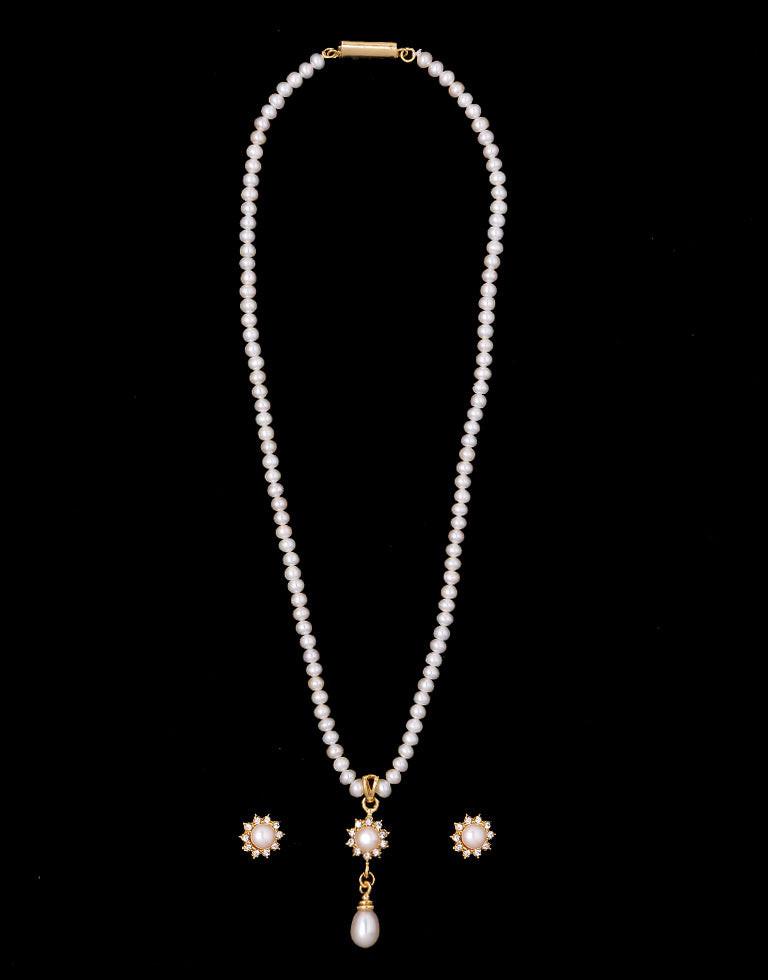 Beaded Pearl Set With Drop Dangled Pearl Pendant