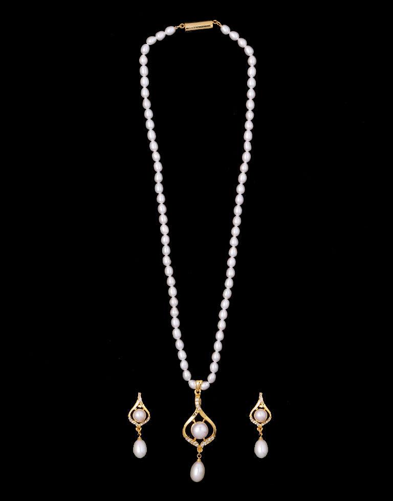 Oval Beaded Pearl Set With Oval Dangled Pearls