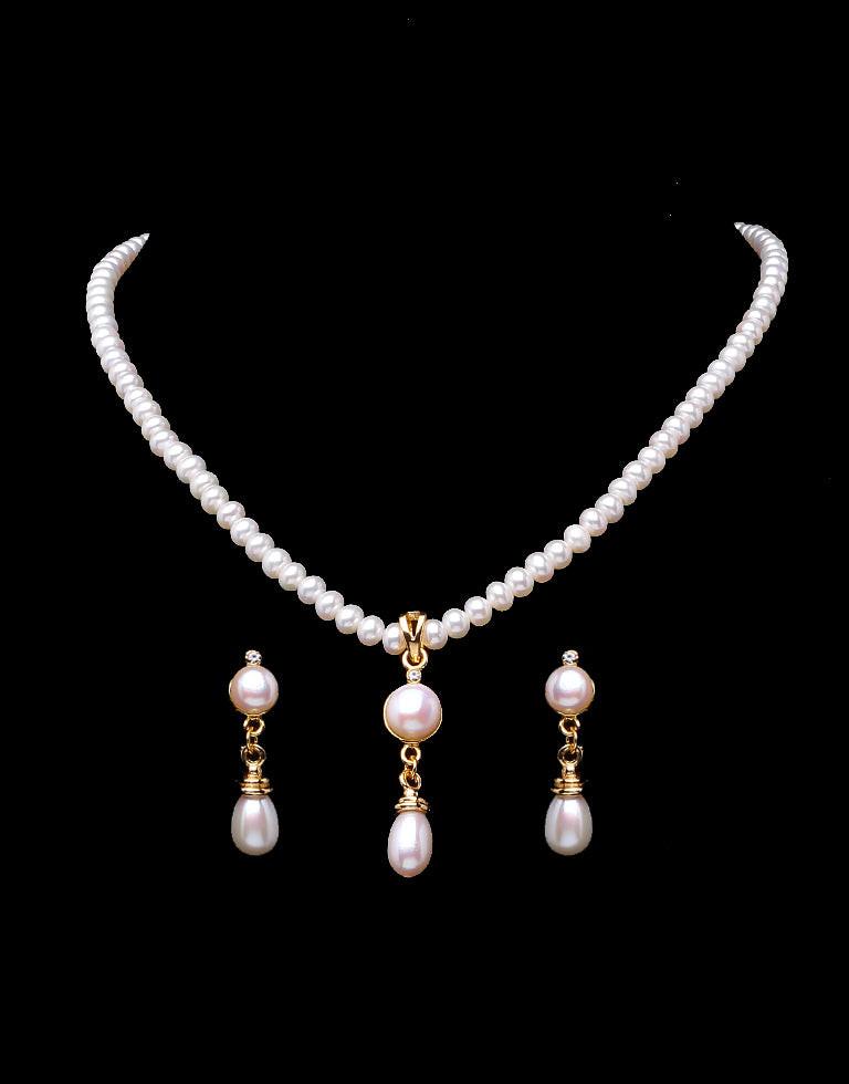 White Round Beaded Freshwater Pearl Set with Drop Shaped Dangled Pearls