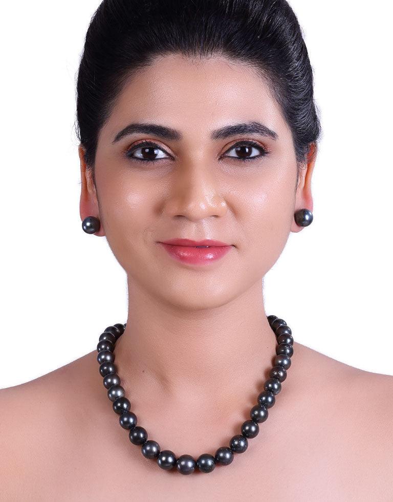 Round Black Tahitian Saltwater Pearl Necklace 11–14.9mm, AA+