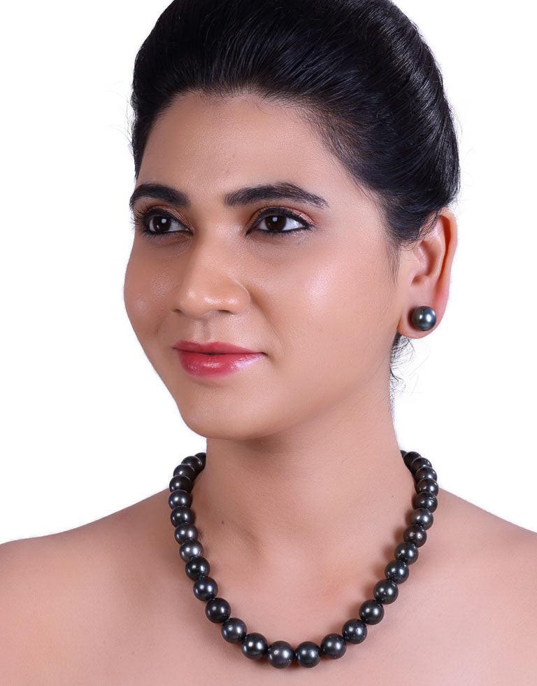 Round Black Tahitian Saltwater Pearl Necklace 11–14.9mm, AA+