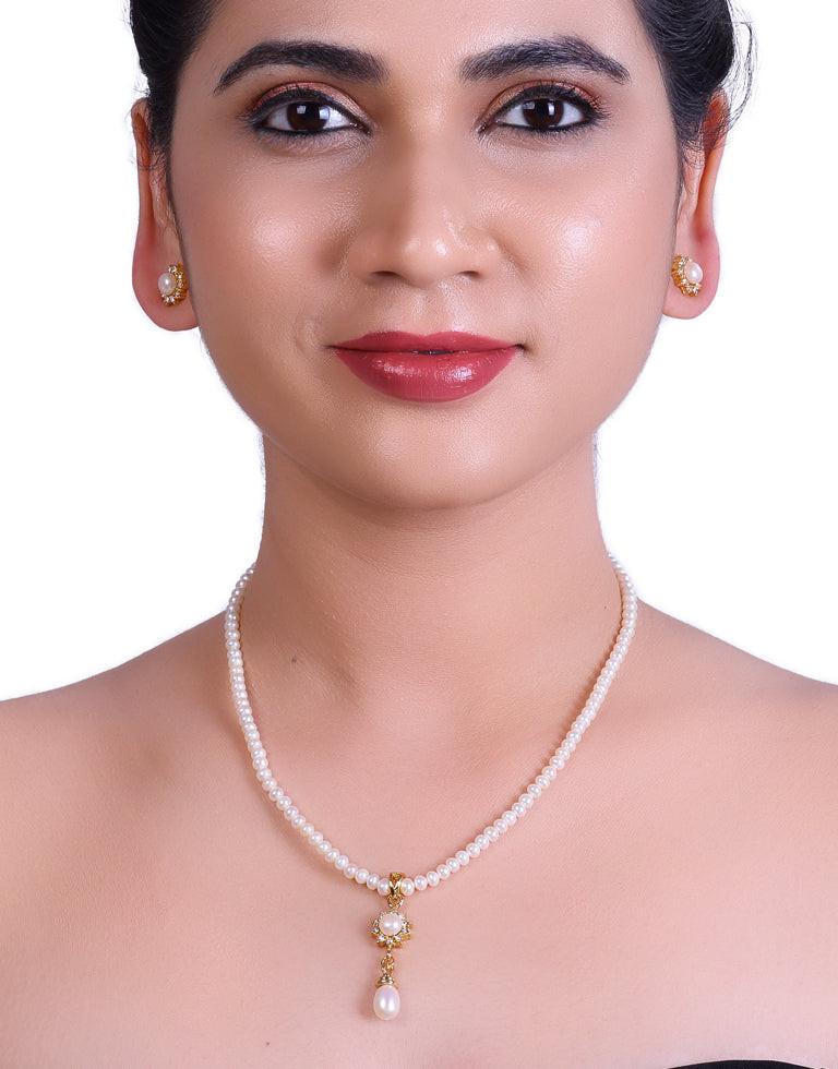 Beaded Pearl Set With Drop Dangled Pearl Pendant