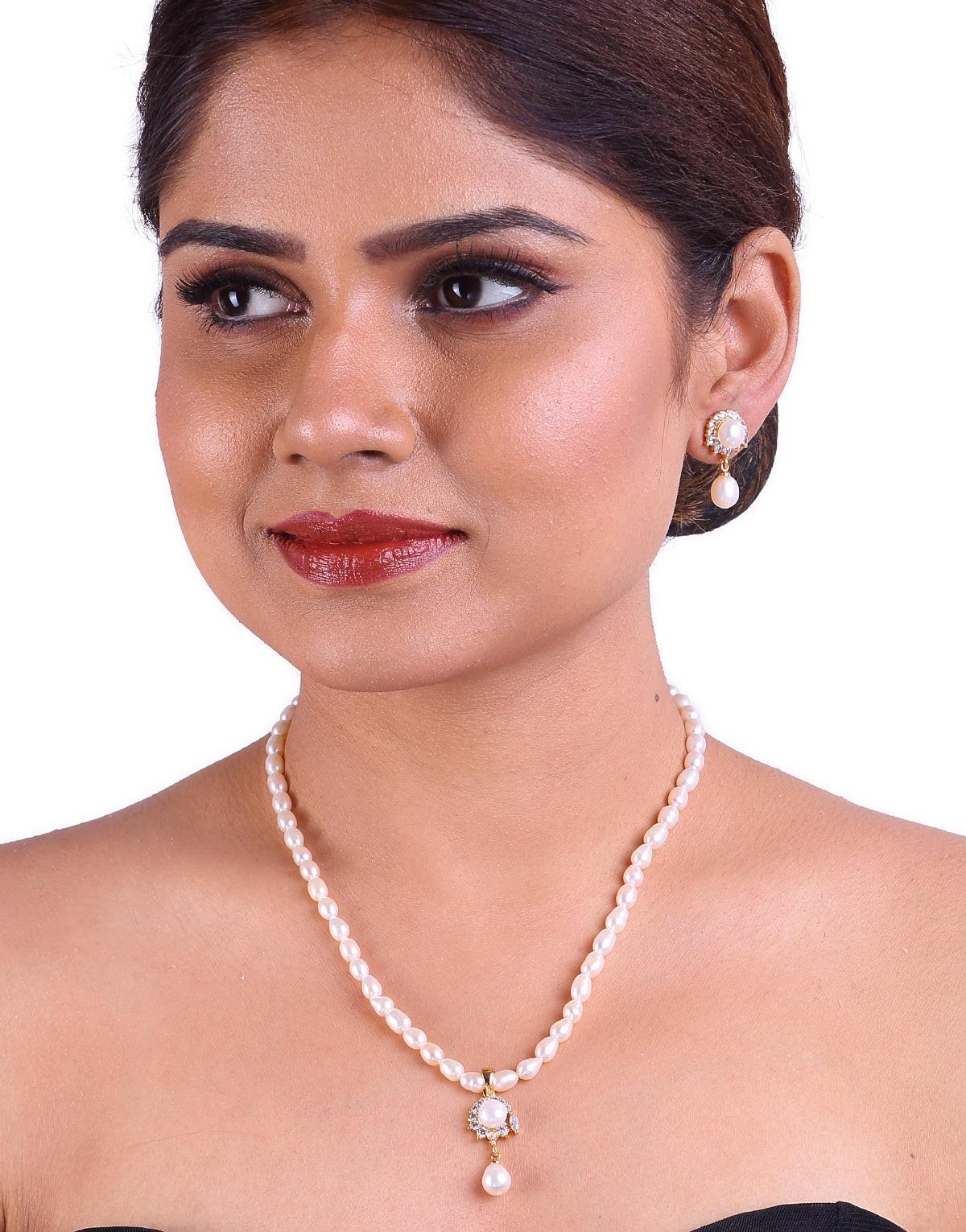 White Beaded Pearl Set With Oval Shaped Dangled Pearls
