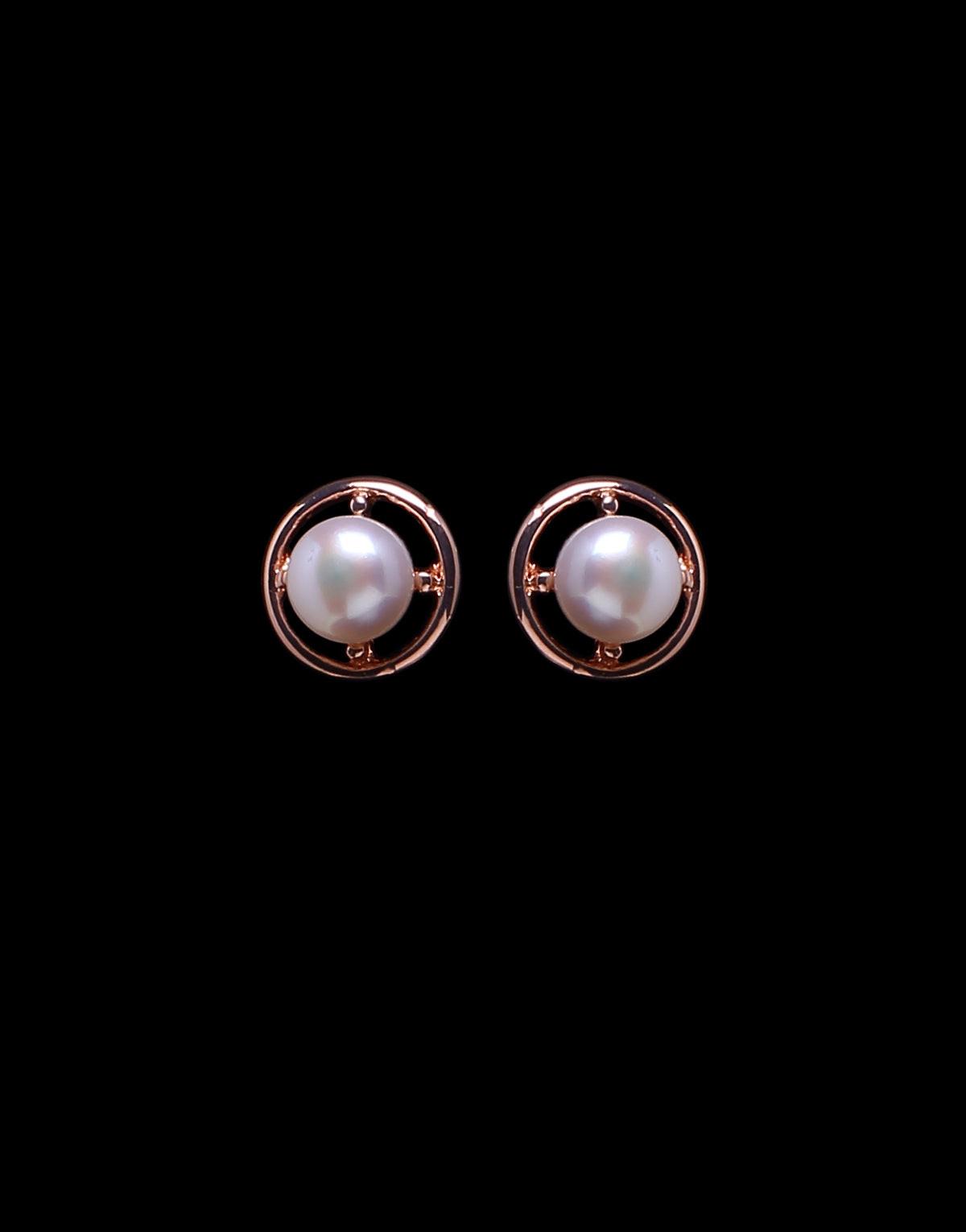 Freshwater Pearl Fancy Stud