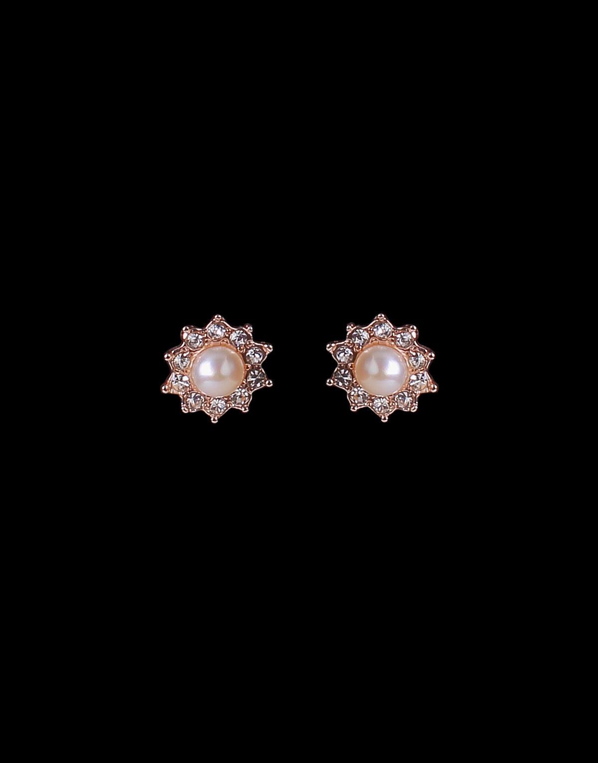 Freshwater Pearl With Cubic Zircon Fancy Stud