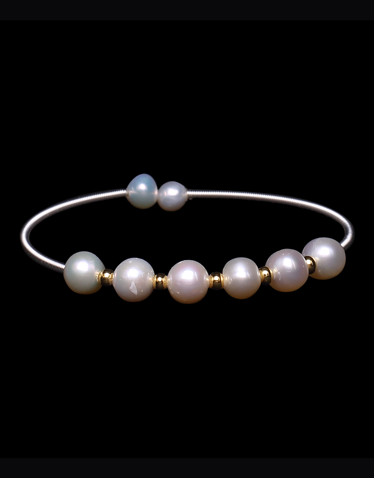Fancy White Round Freshwater Pearl Bracelet