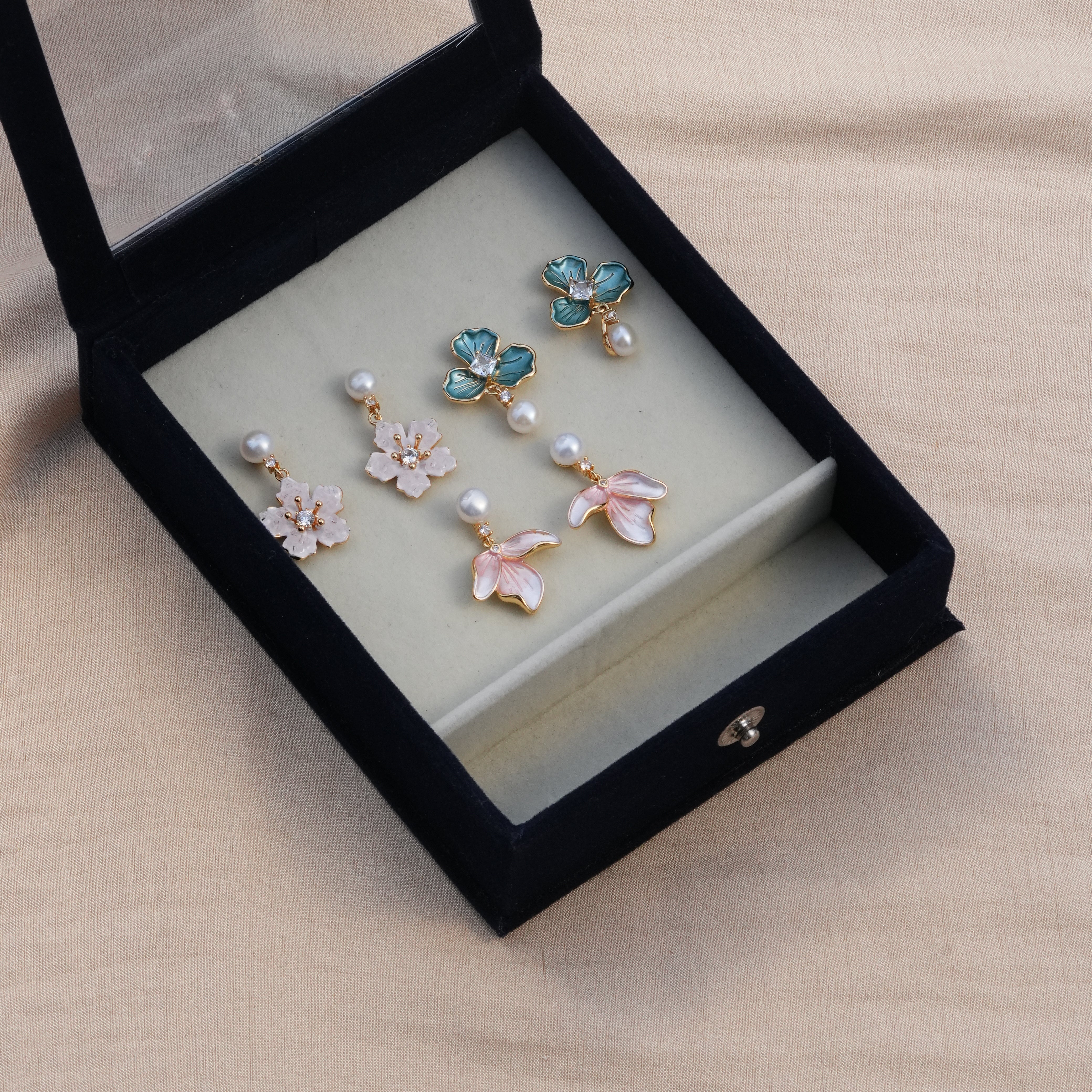 Set of 3 Floral Freshwater Pearl Earrings Box