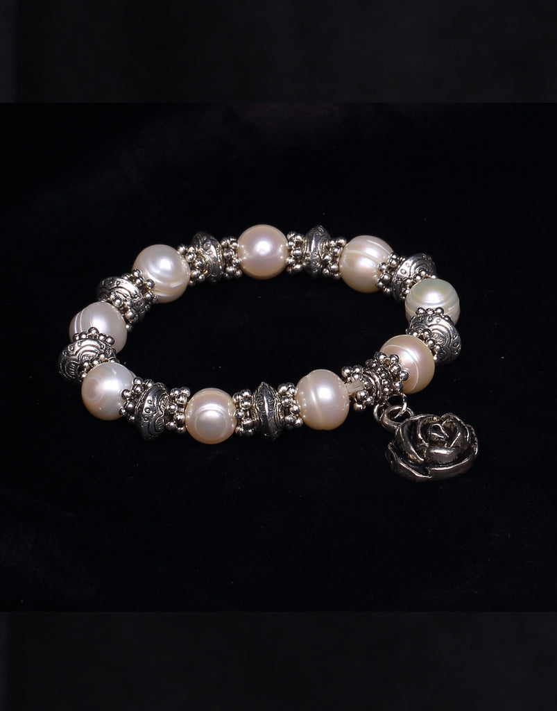 Buy White Elegant Pearl Bracelet/ Freshwater Pearl Bracelet/ Adjustable  Bracelet/ Valentines Day Gift Online in India - Etsy