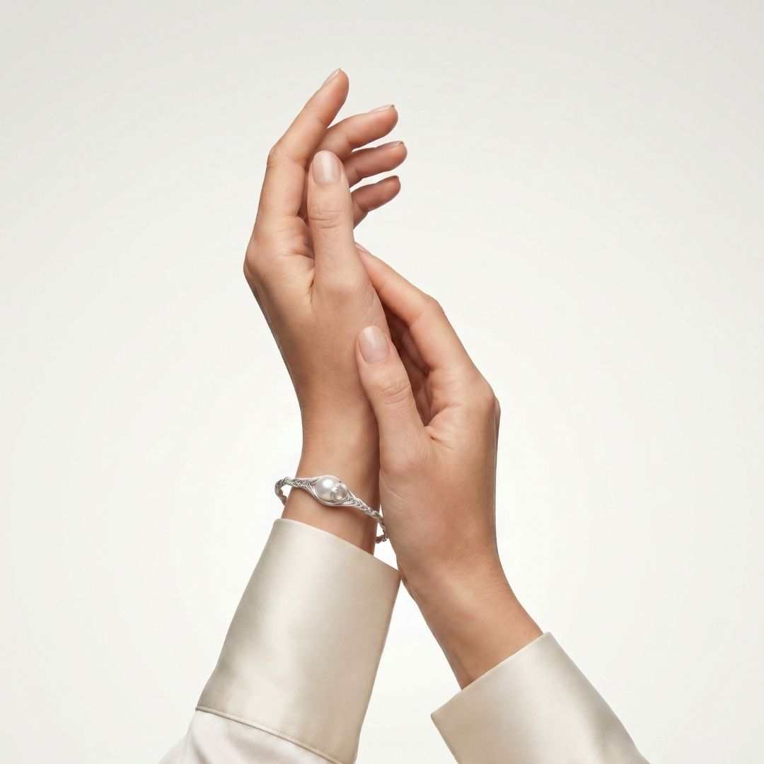 Elegant White Near-Round Freshwater Pearl Bracelet  White-Finish