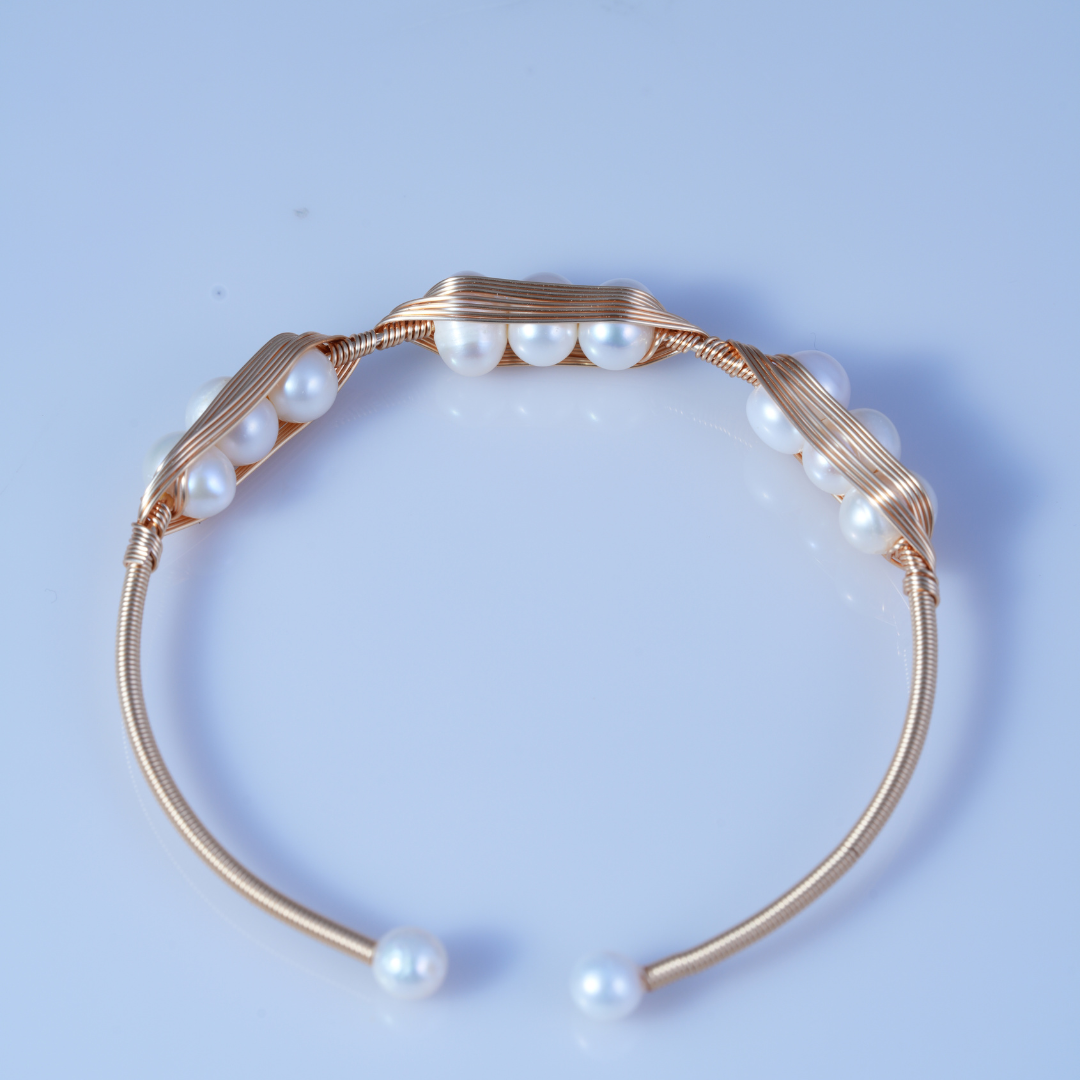 Freshwater Pearl Wire Gold Finish Bracelet