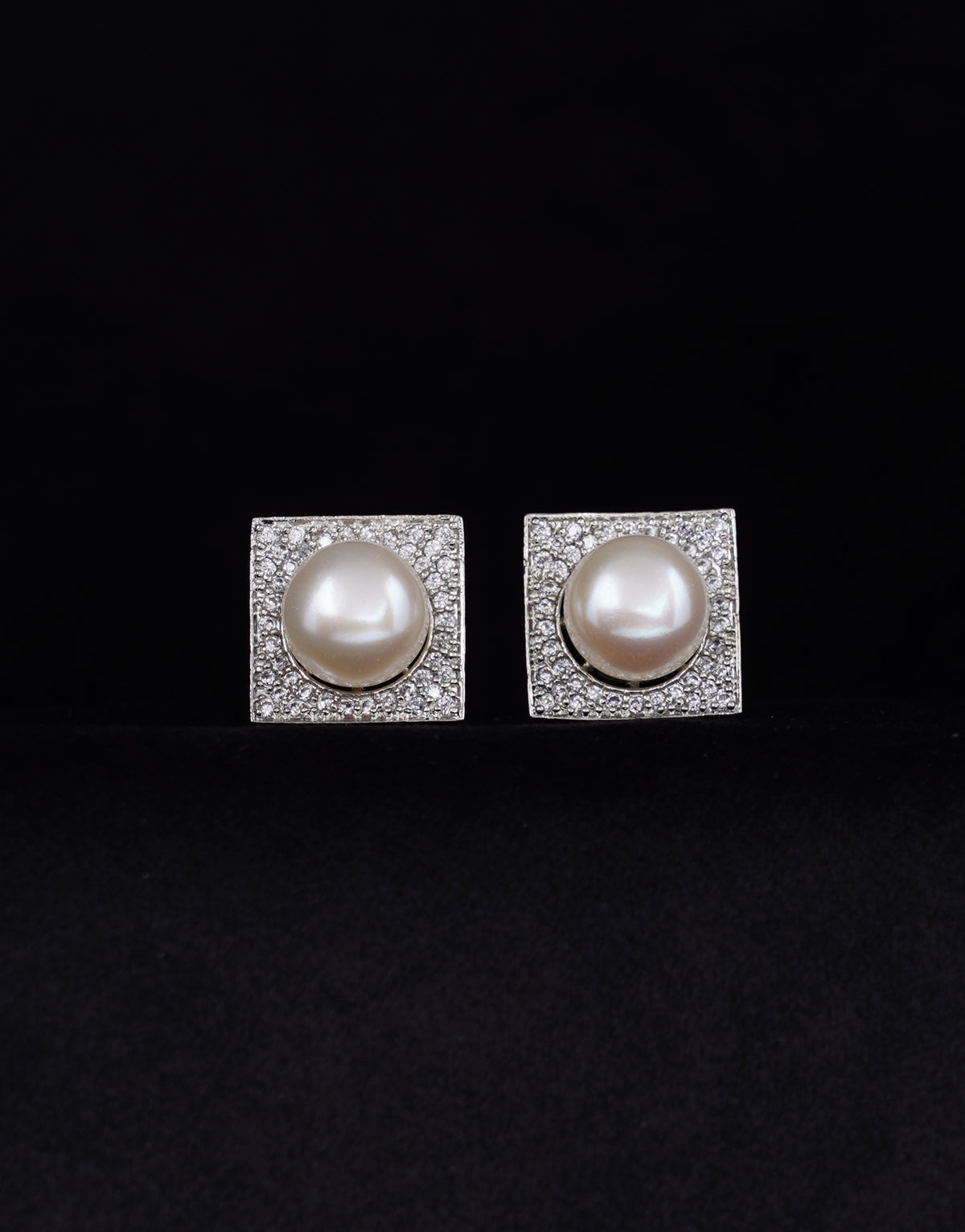 Freshwater Pearl Cufflinks with White Stones