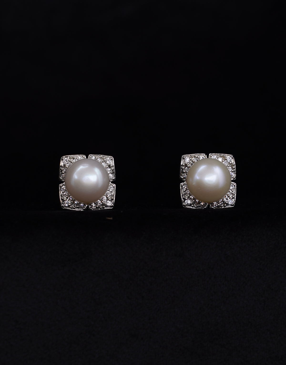 Men's Square Freshwater Pearl Cufflinks with White Stones