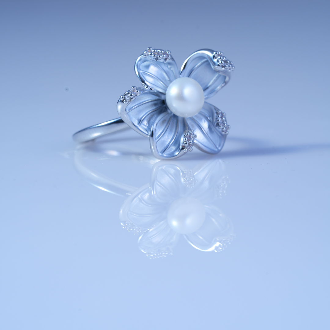 Classic Pearl Flower White Ring