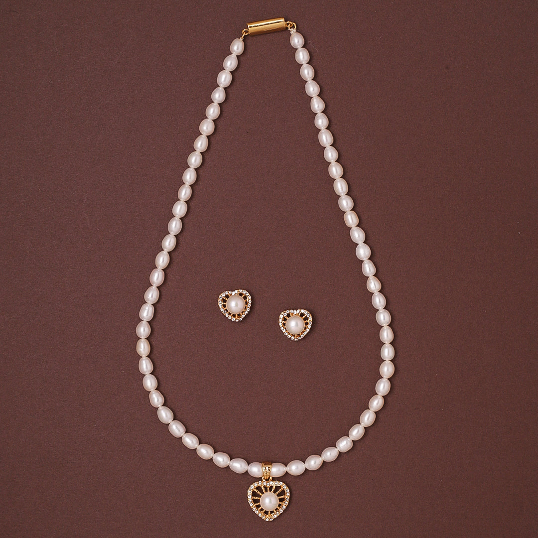 Heart of Elegance Freshwater Oval Shape Pearl Set