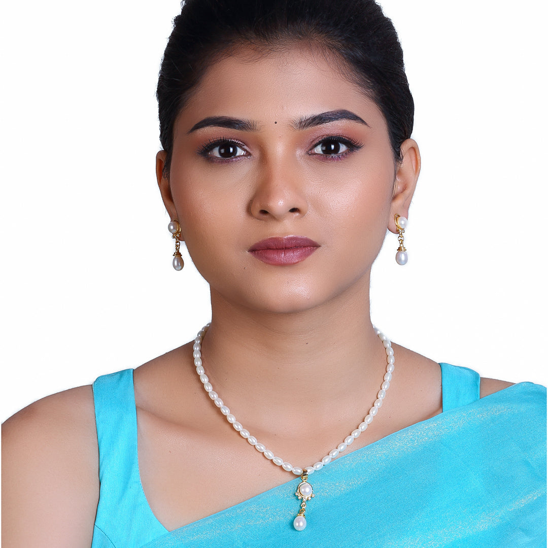 Freshwater Oval Shape Pearl Stone Studded Necklace & Earrings Set