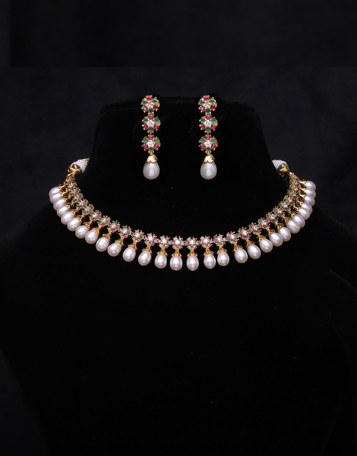 Traditional Drop-Shaped Freshwater Pearl Choker Set