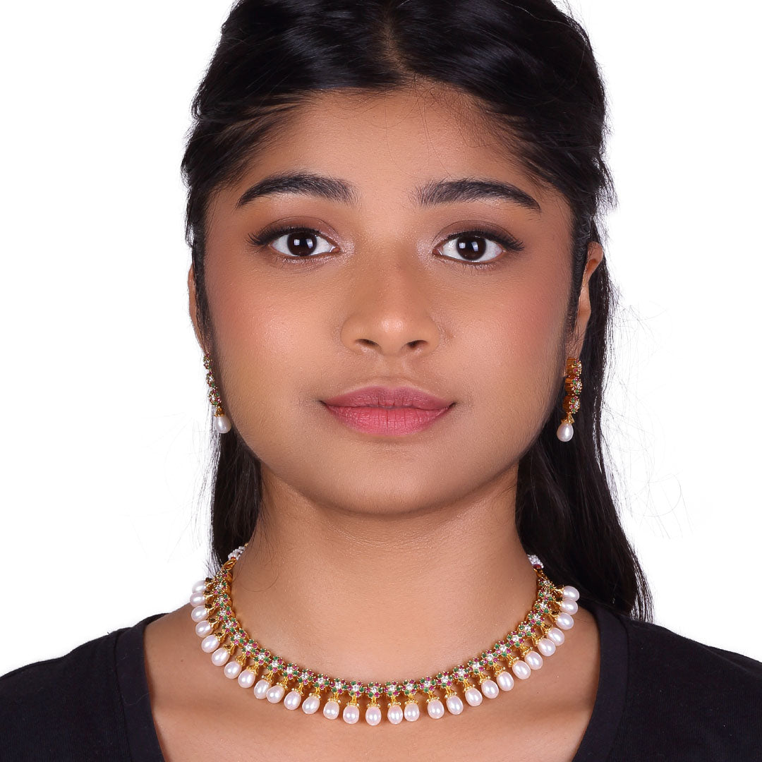 Traditional Drop-Shaped Freshwater Pearl Choker Set