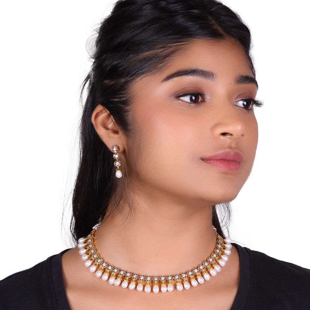 Traditional Drop-Shaped Freshwater Pearl Choker Set