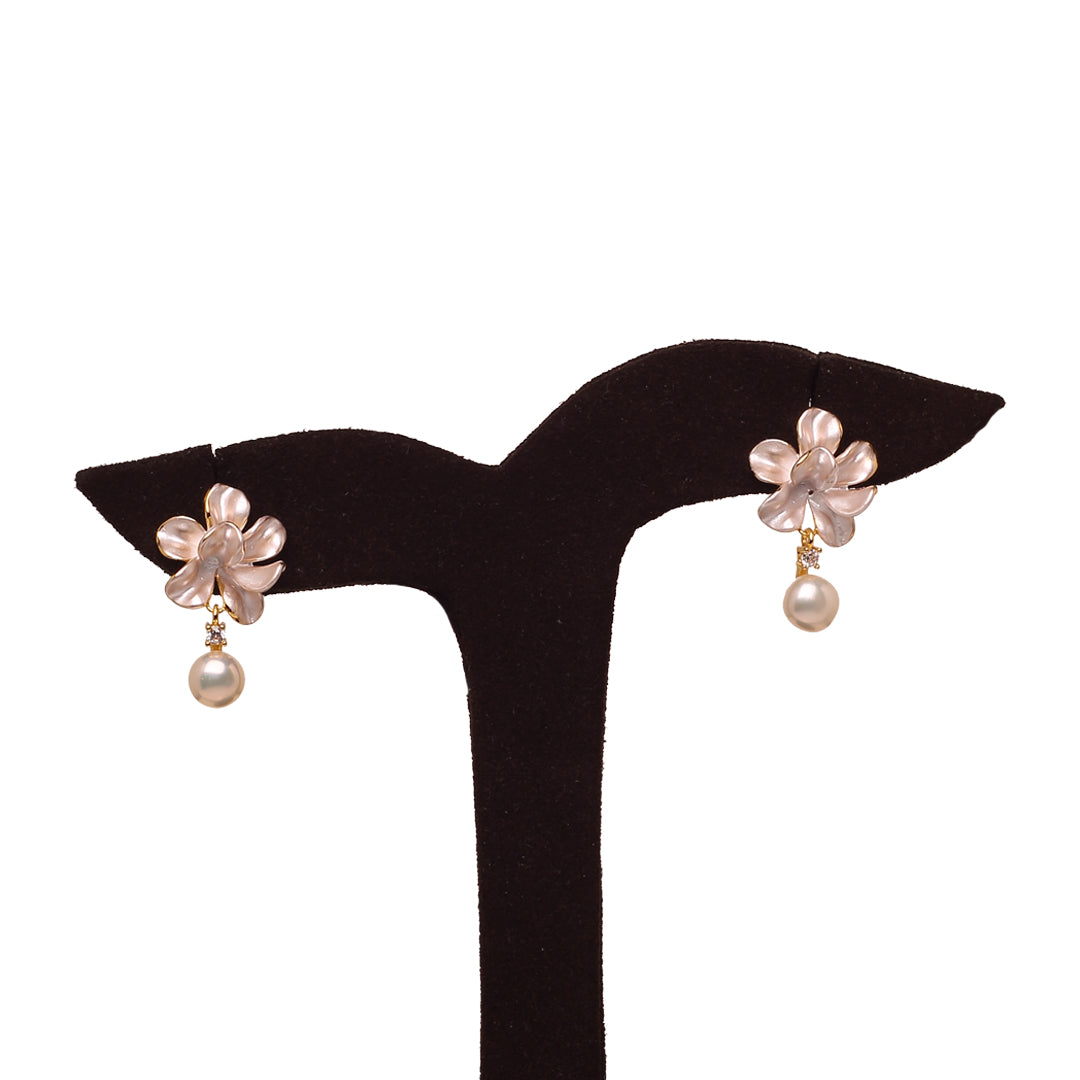 Lustrous Leaf Drops Freshwater White Pearls