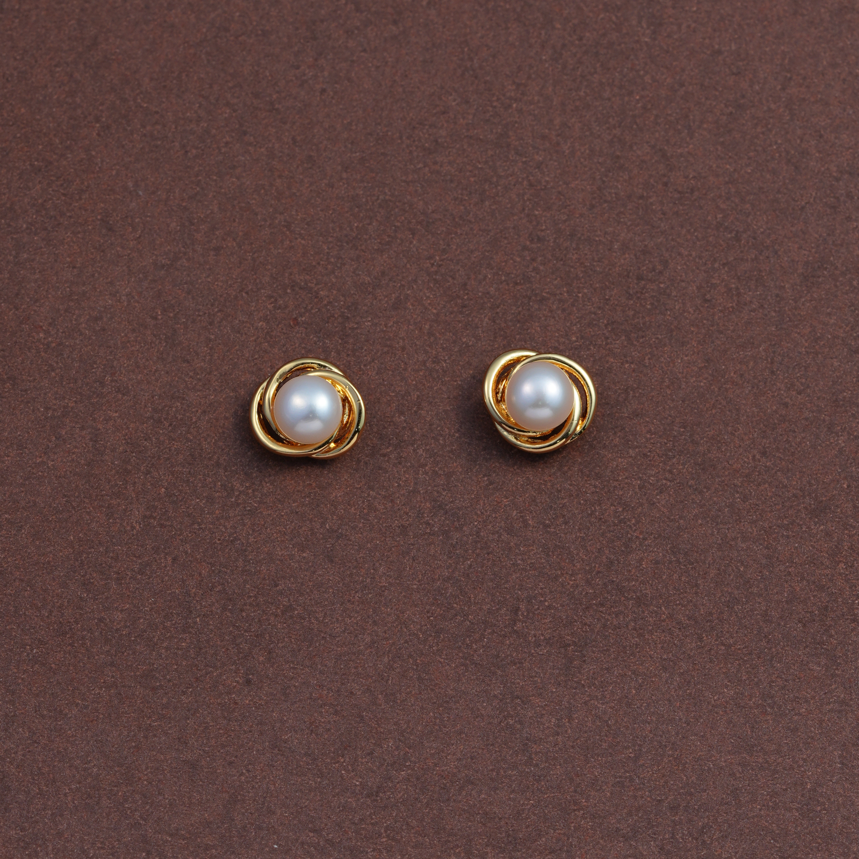 Freshwater White Pearl Stud
