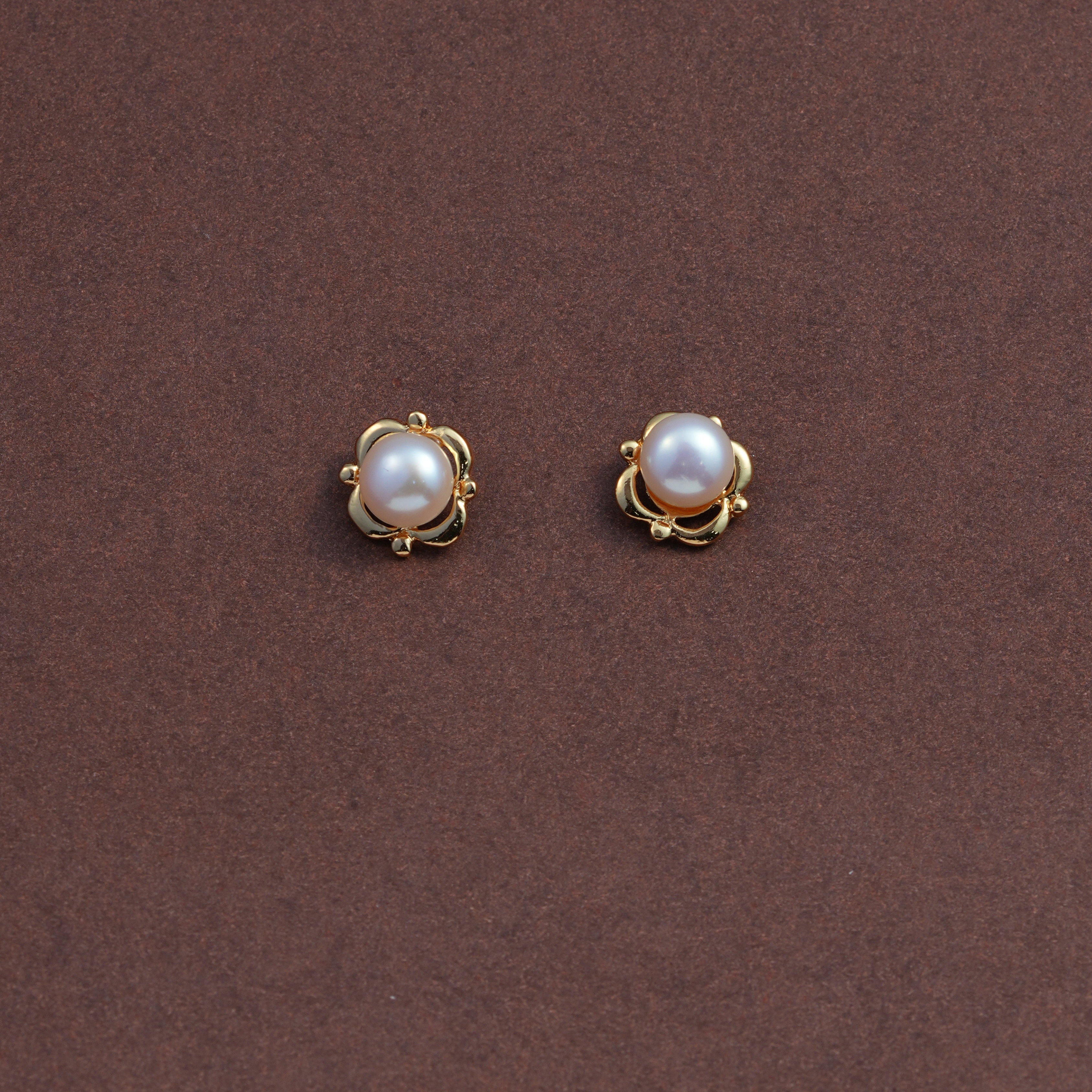 Freshwater White Pearl Stud
