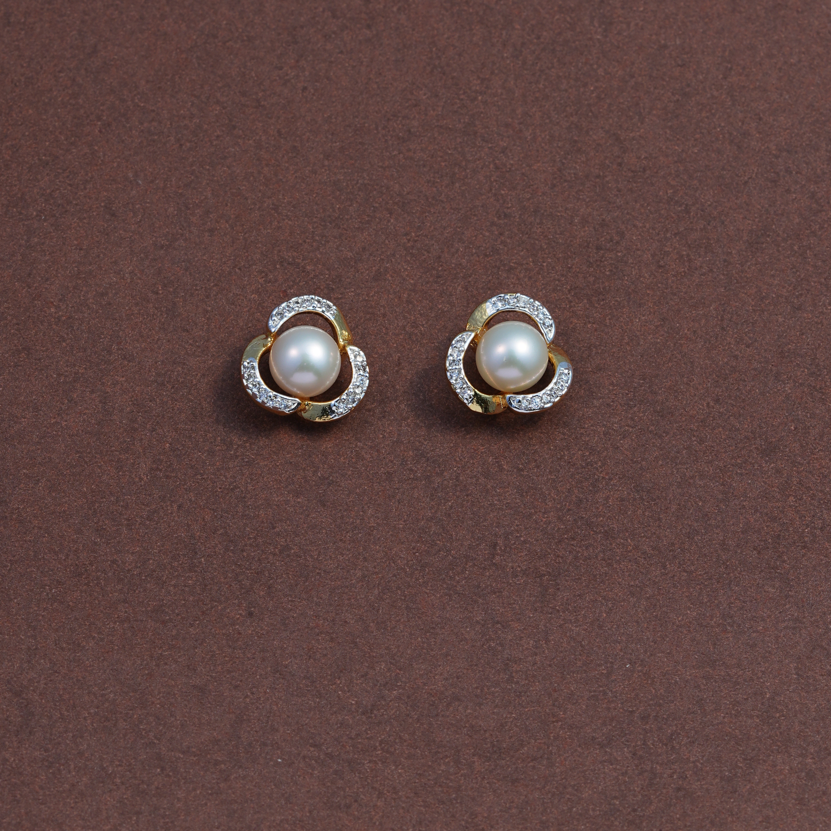 Freshwater White Pearl Stud
