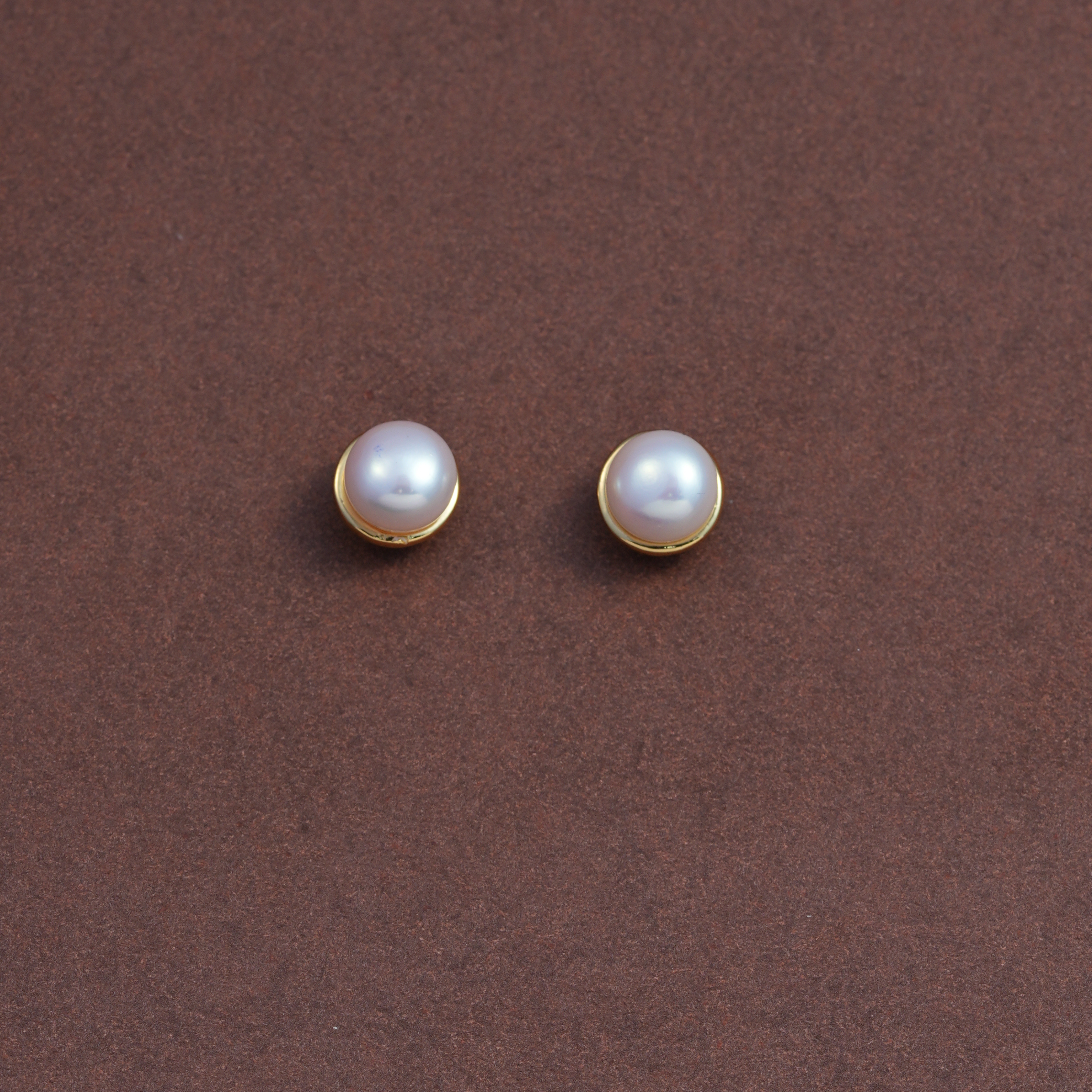 Freshwater White Pearl Stud