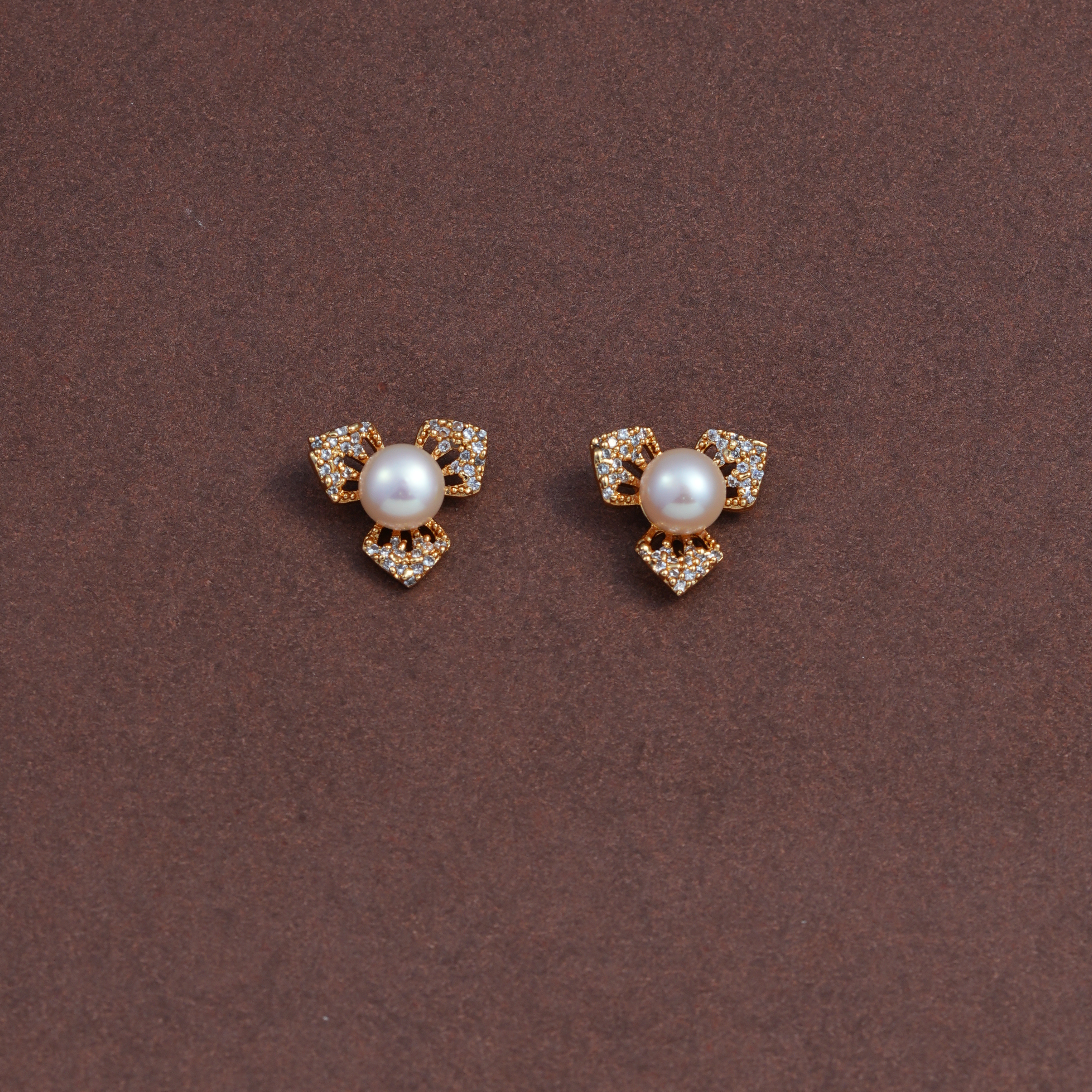 Freshwater White Pearl Stud