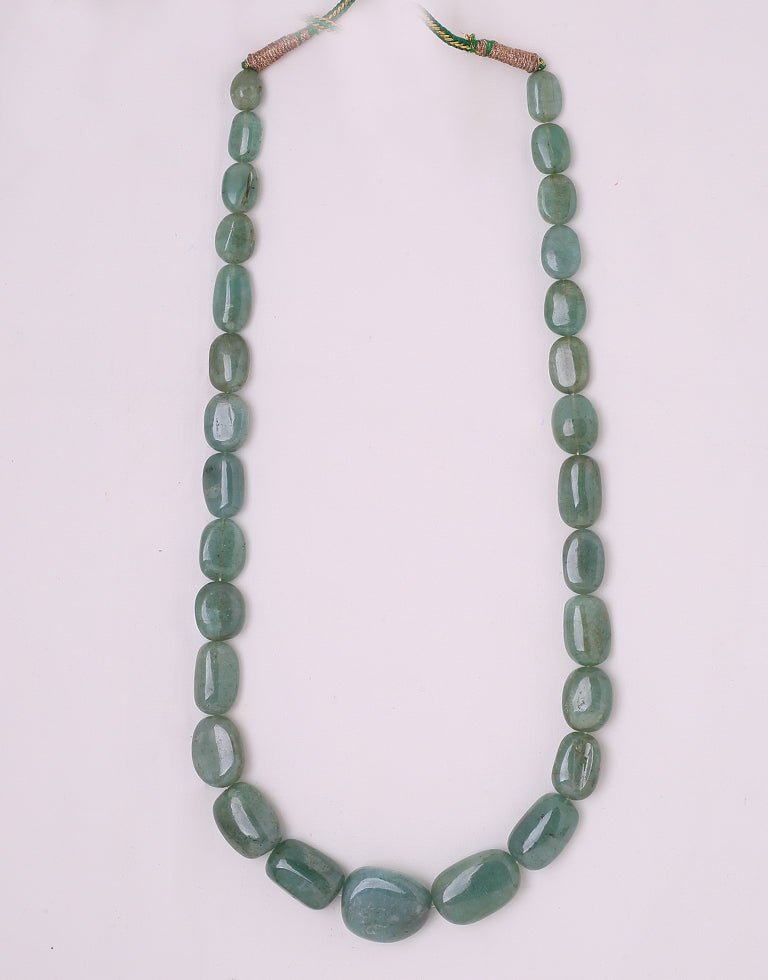 Natural Color Oval Shape Emerald Beads Necklace