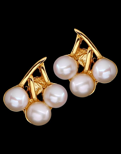 Beautiful Freshwater Pearl Fancy Stud Earrings