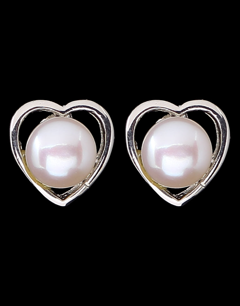 Decorative White Freshwater Pearl Heart Shape Stud Earring