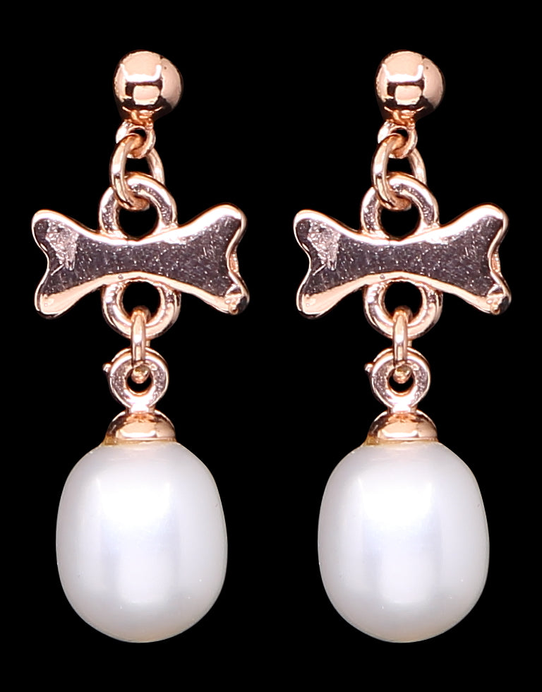 Glowing Freshwater Pearl Fancy Stud Earrings